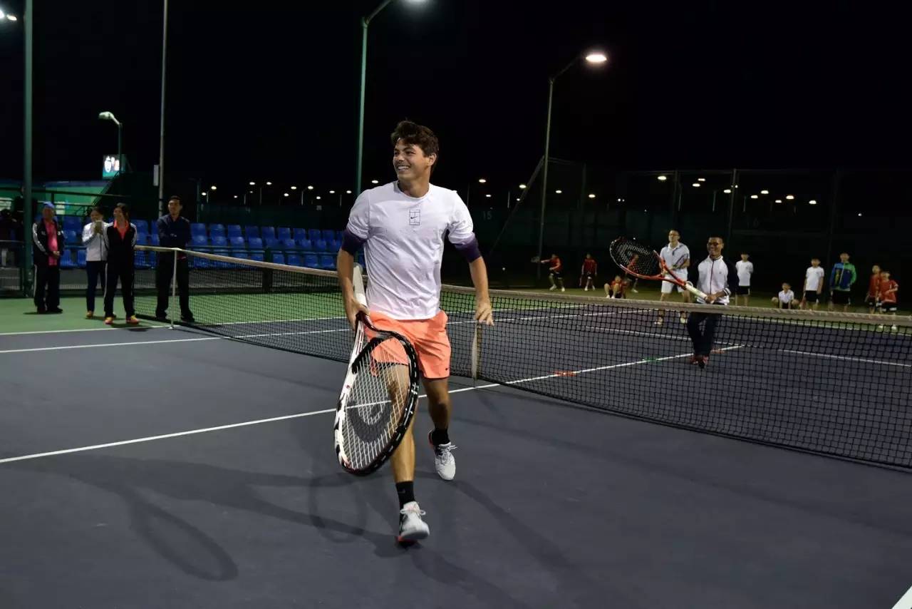 之路更加光 之路更加光