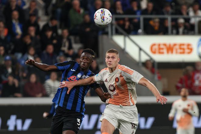 迷的注视下 迷的注视下