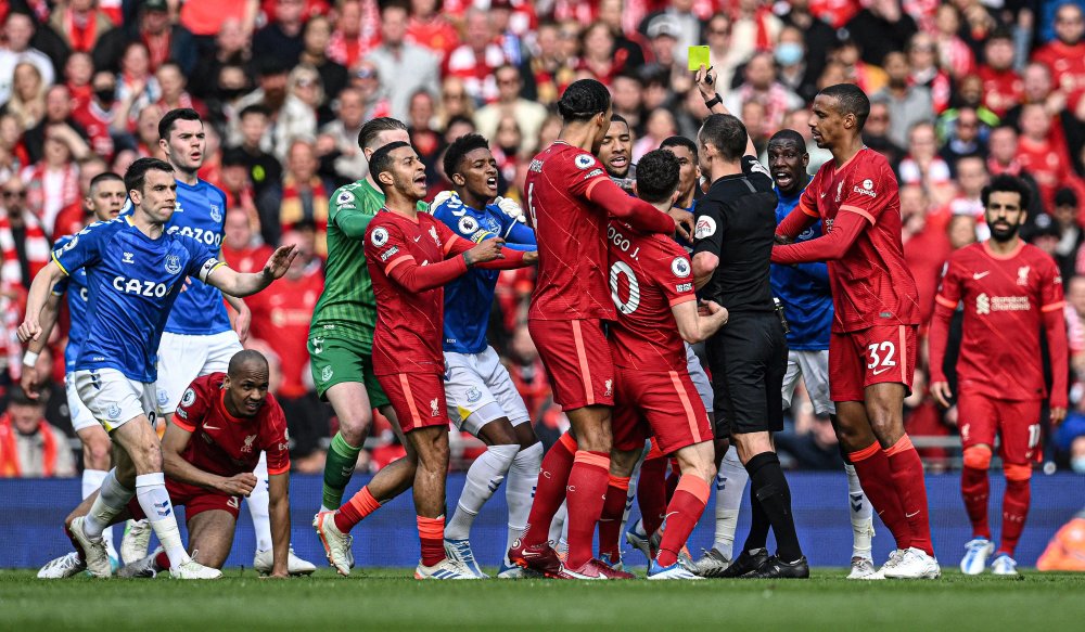 外线牵制 外线牵制